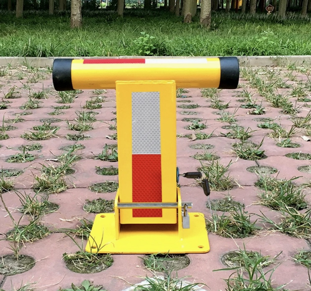 Thickened Steel T-Shaped Manual Parking Lock with 2T Load Capacity Space Barrier