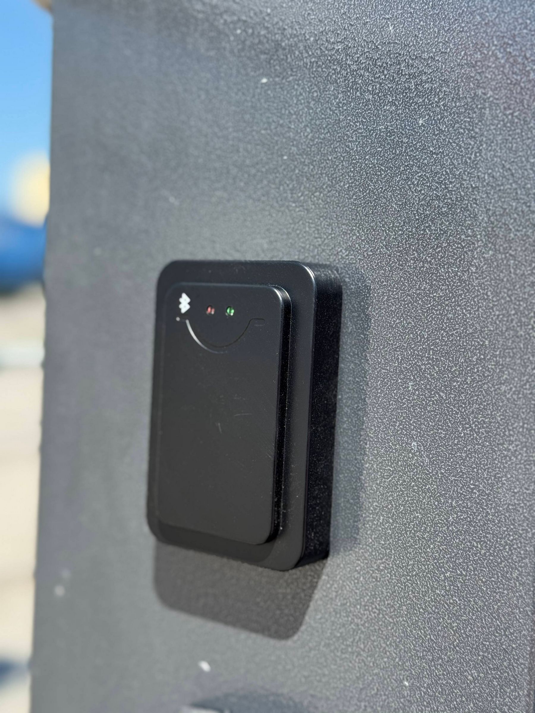79GHz Anti-Smash Radar Vehicle Detector for Wireless Smart Parking Barrier Gates